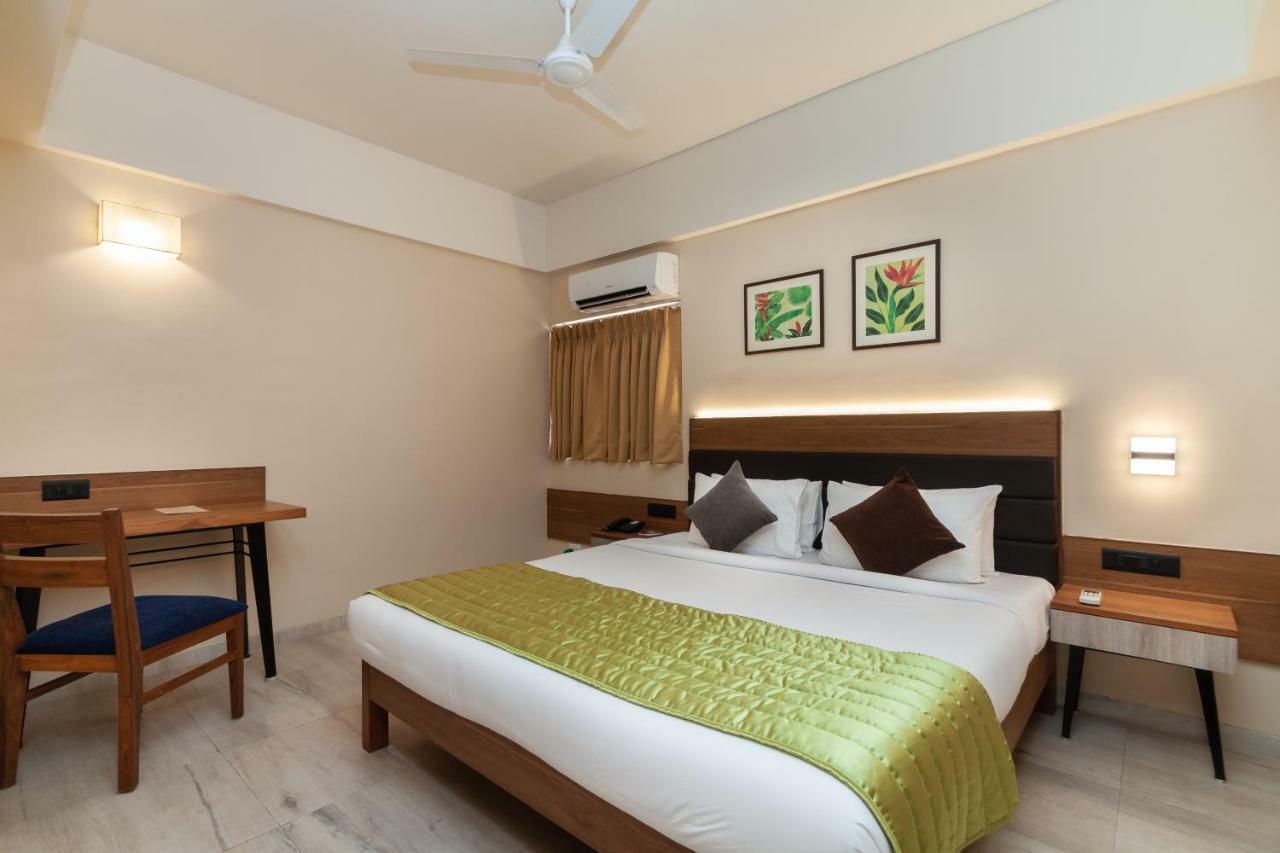 Somy Plaza Calangute Goa - Formerly Somy Resort Eksteriør bilde